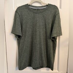 lululemon athletica Men's Heathered Olive Short Sleeve Tee